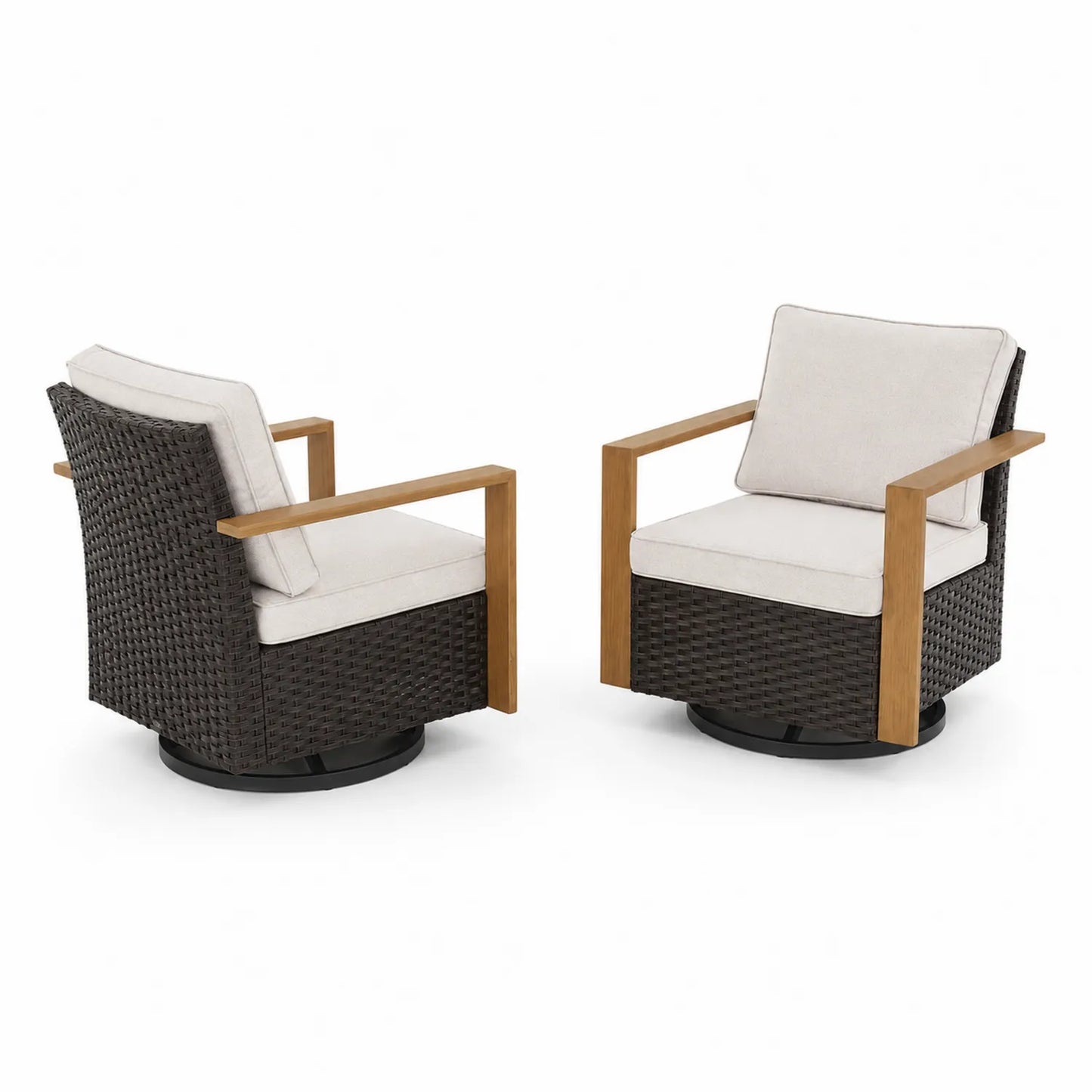 Chaises pivotantes en bois et résine tressée avec coussins beige