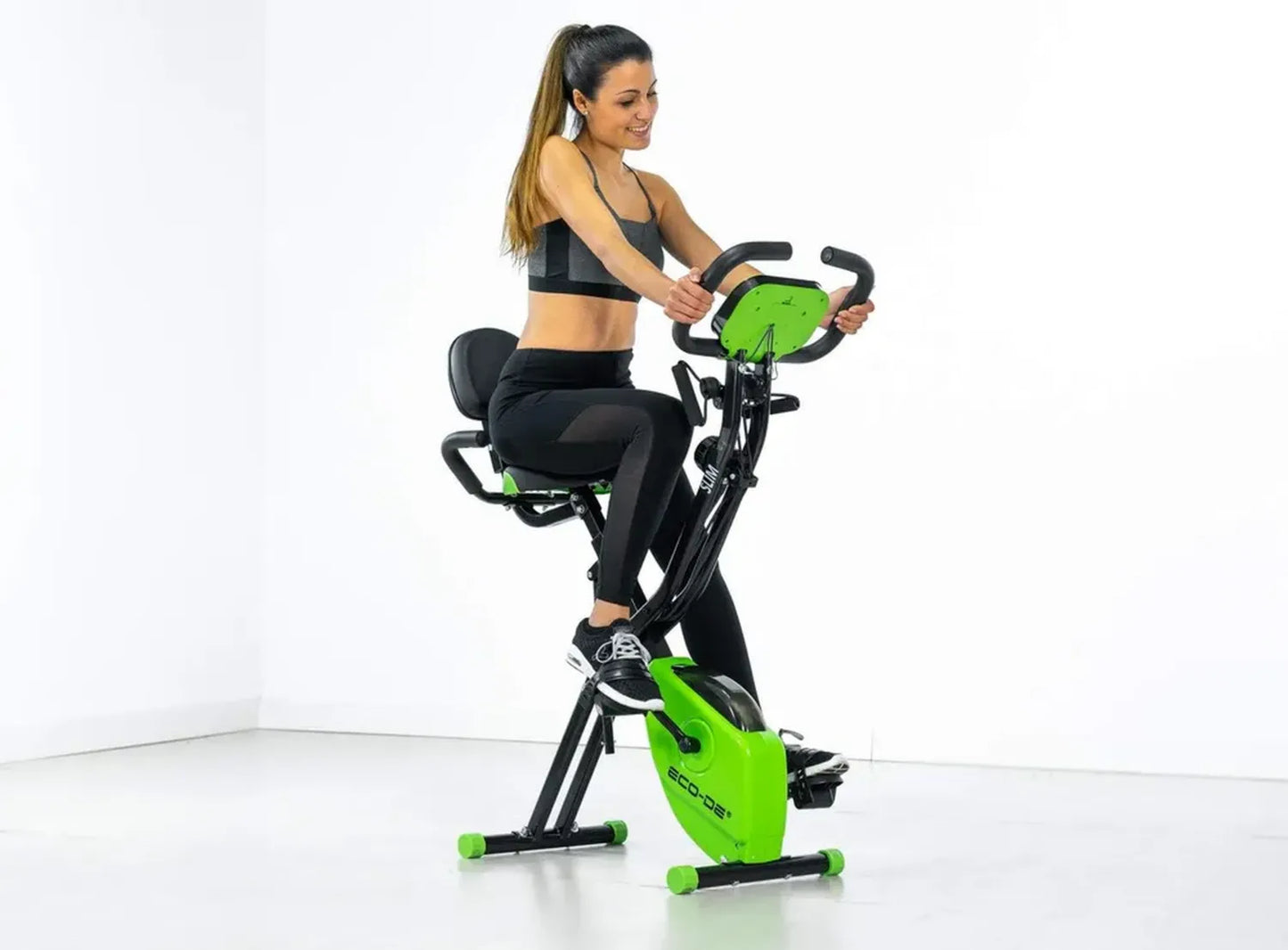 Vélo d'appartement pliable avec 8 niveaux de résistance, capteur cardiaque et siège réglable